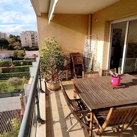 Spacious For 6 With Balcony Saint-Raphael (Var)